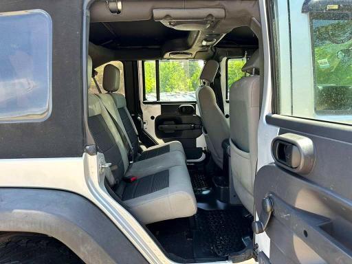 2010 JEEP WRANGLER UNLIMITED SPORT — Фото 6 из 10