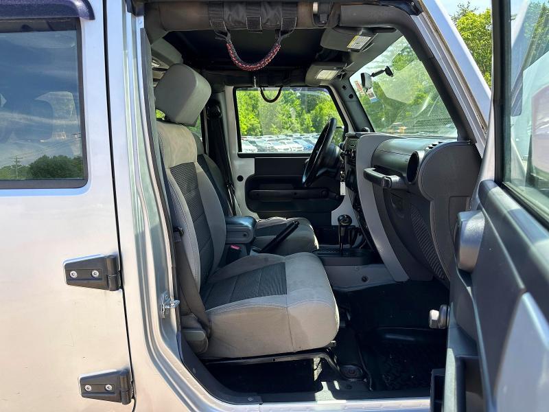 2010 JEEP WRANGLER UNLIMITED SPORT — Фото 8 из 10