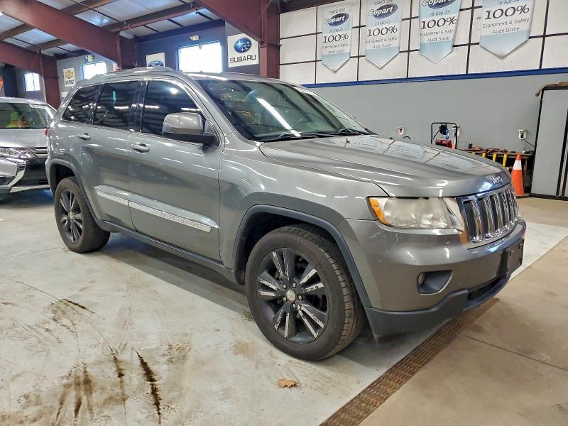 2012 JEEP GRAND CHEROKEE LAREDO — Фото 4 из 13