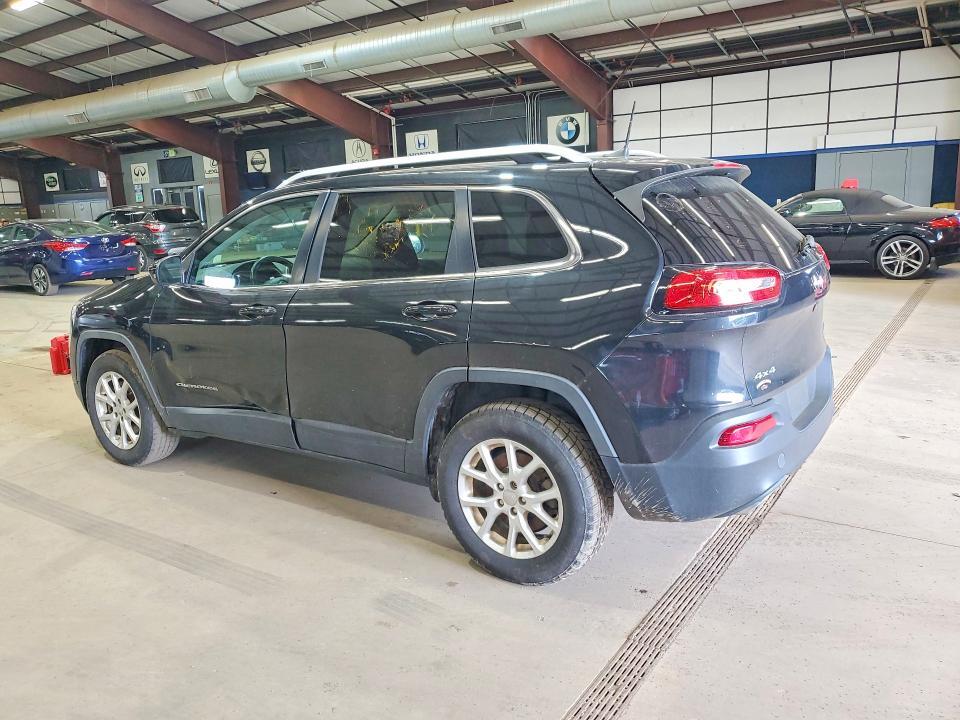 2015 JEEP CHEROKEE LATITUDE — Фото 2 из 13