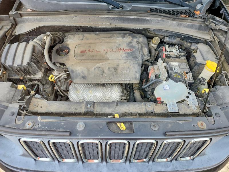 2015 JEEP RENEGADE LATITUDE — Фото 12 из 13