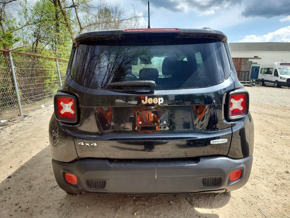 2015 JEEP RENEGADE LATITUDE — Фото 6 из 13