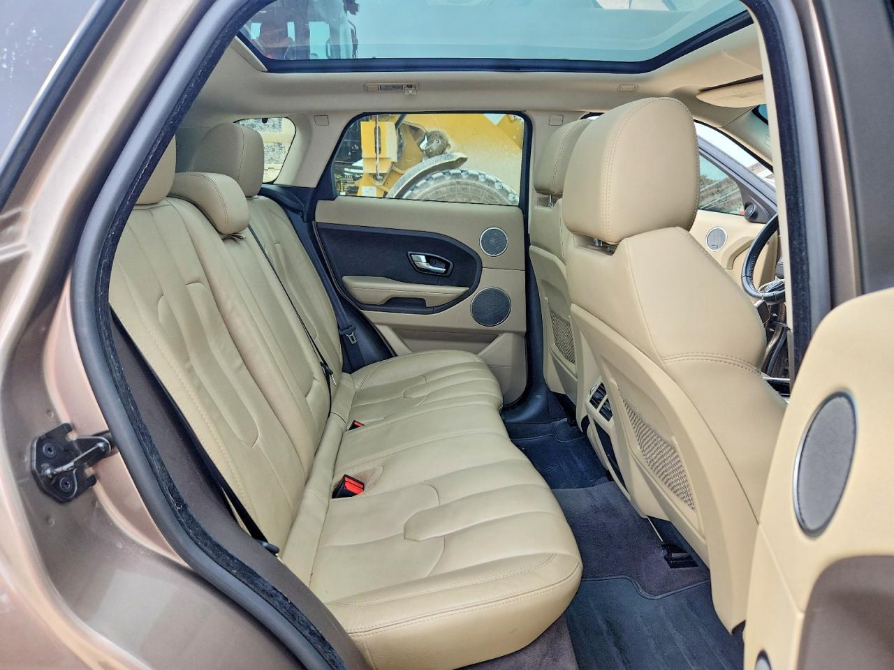 2015 LAND ROVER RANGE ROVER EVOQUE PURE PLUS — Фото 11 из 13