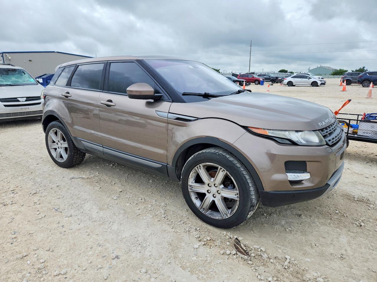 2015 LAND ROVER RANGE ROVER EVOQUE PURE PLUS — Фото 4 из 13