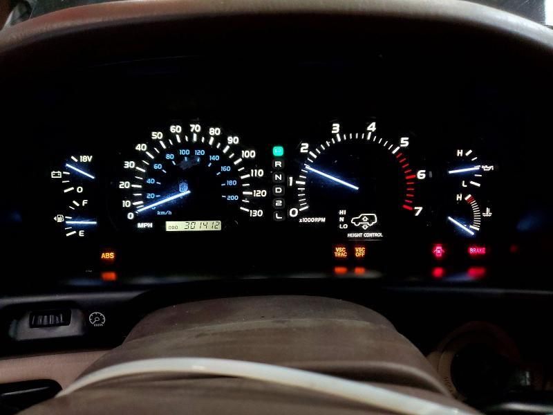 2002 LEXUS LX 470 — Фото 9 из 13