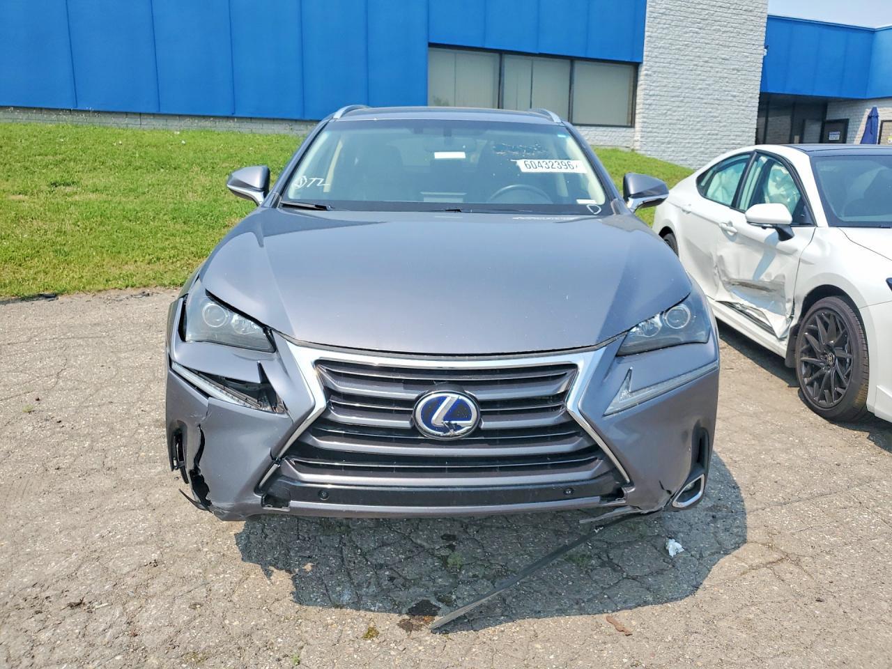 2015 LEXUS NX 300H — Фото 5 из 12