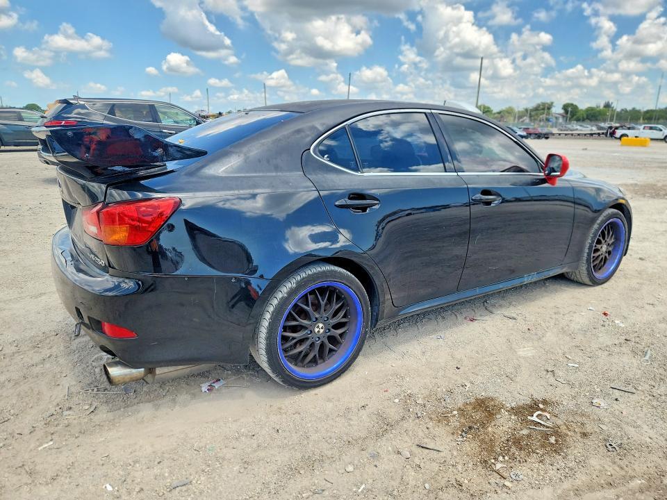 2006 LEXUS IS 250 — Фото 3 из 12