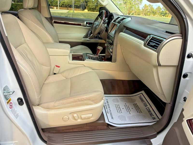 2015 LEXUS GX 460 — Фото 5 из 10