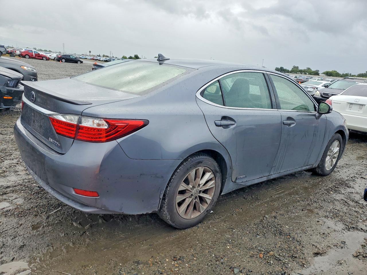 JTHBW1GG8D2038259 2013 LEXUS ES photo no. 3