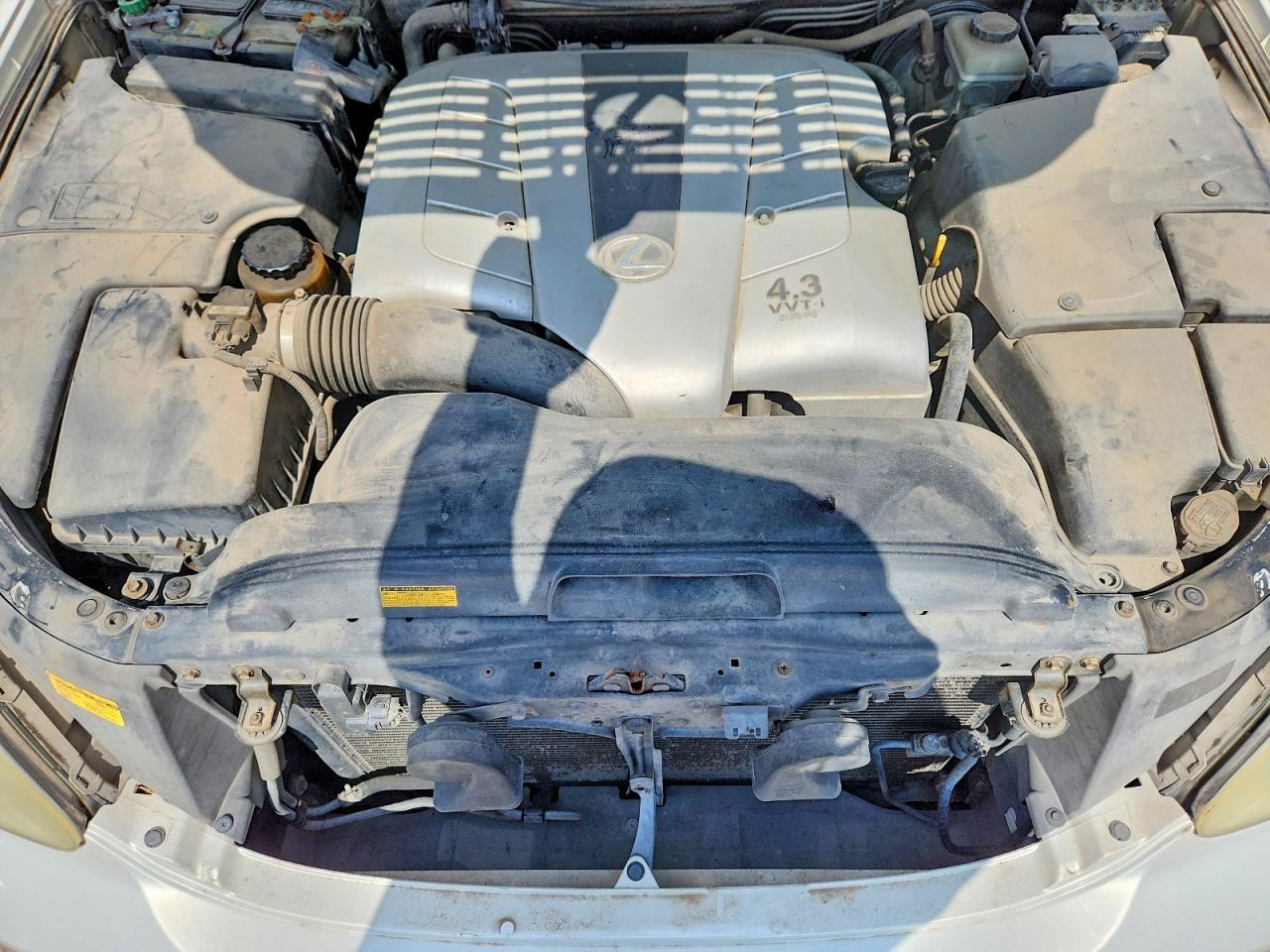 2004 LEXUS LS 430 — Фото 11 из 12