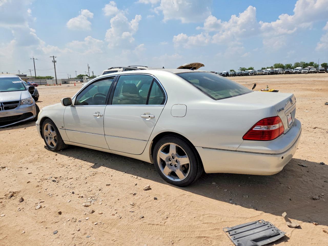 2004 LEXUS LS 430 — Фото 2 из 12