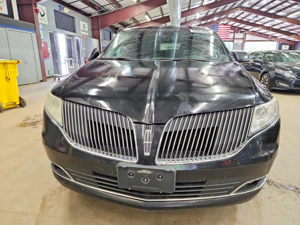 2014 LINCOLN MKT — Фото 5 из 13