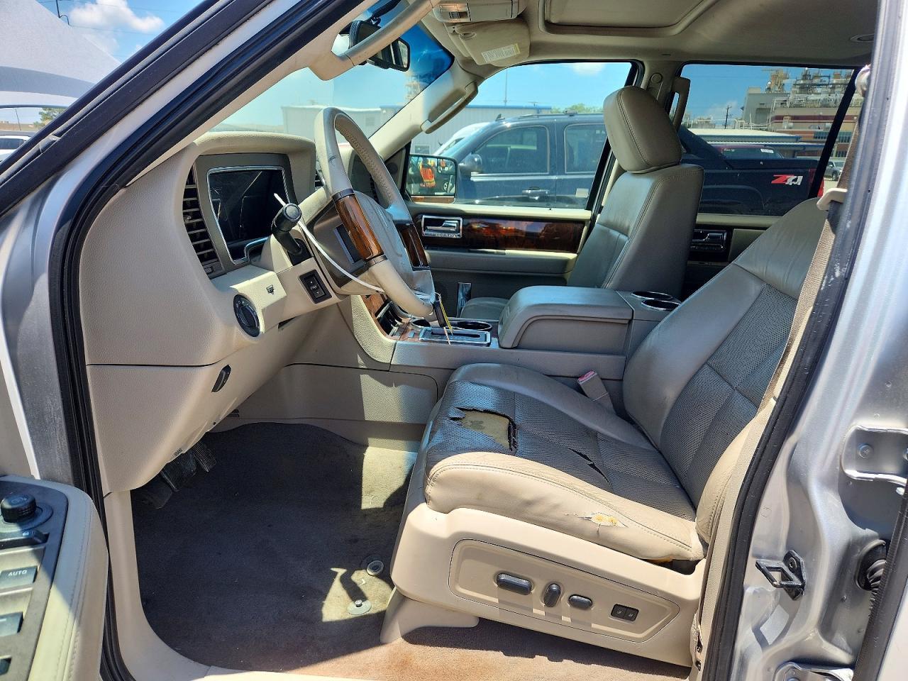 2013 LINCOLN NAVIGATOR — Фото 7 из 13