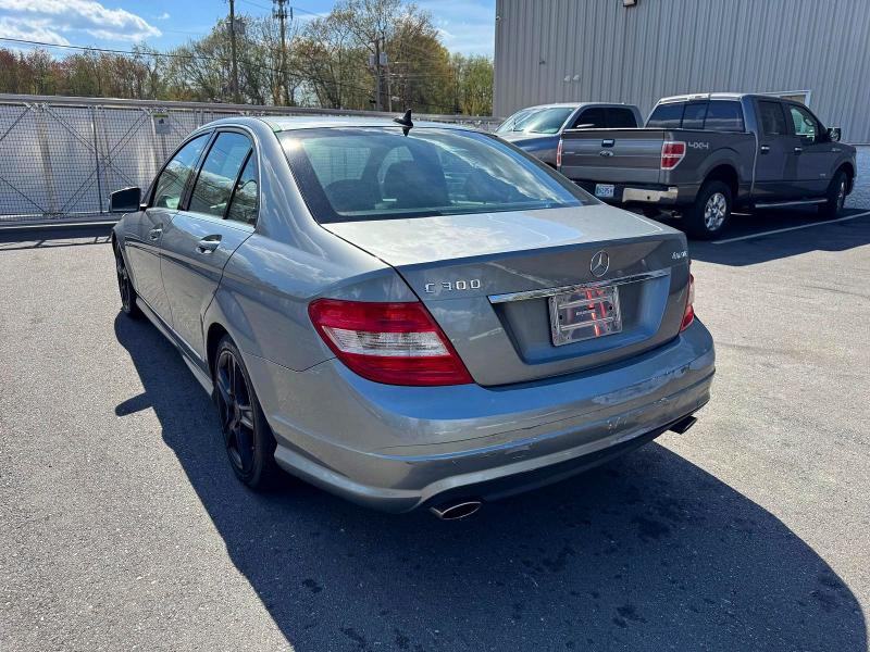 2010 MERCEDES-BENZ C 300 4MATIC — Фото 2 из 11