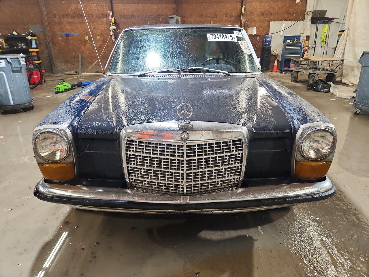 1971 MERCEDES-BENZ 230 — Фото 5 из 12
