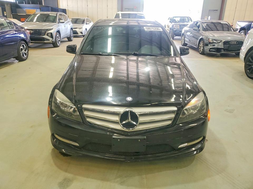 2011 MERCEDES-BENZ C 300 4MATIC — Фото 5 из 12