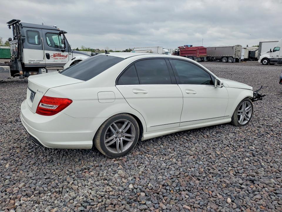 2012 MERCEDES-BENZ C 300 4MATIC — Фото 3 из 12