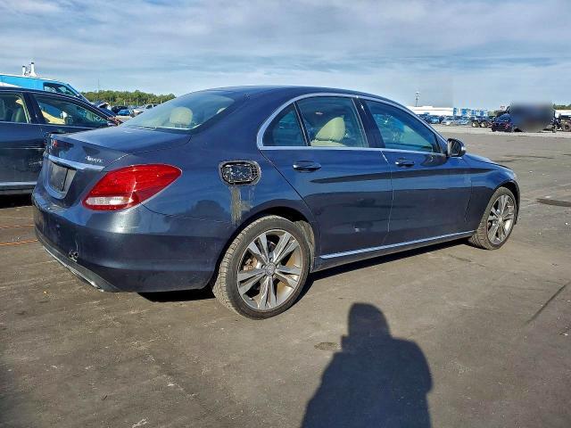 2015 MERCEDES-BENZ C 300 4MATIC — Фото 3 из 12