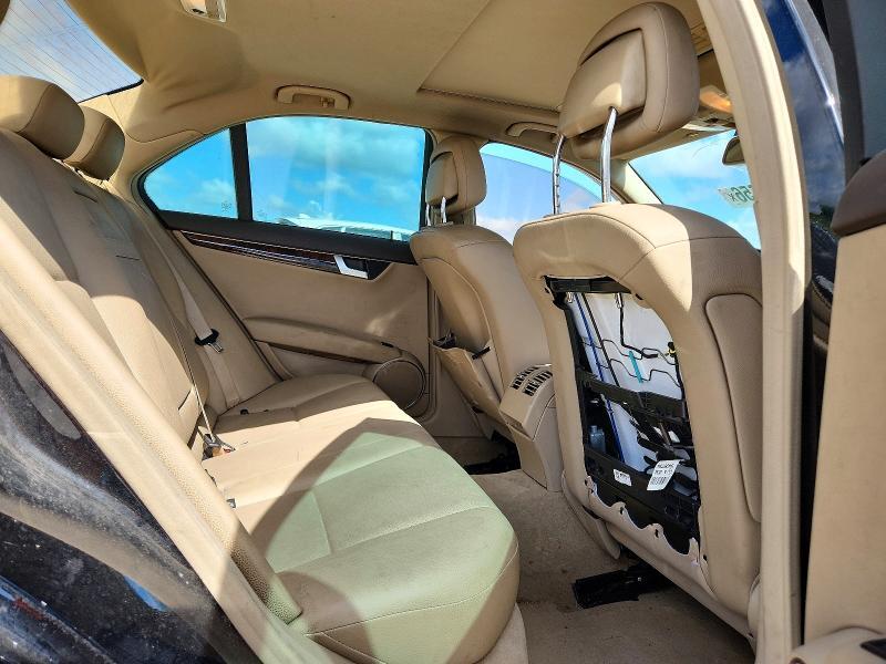 2014 MERCEDES-BENZ C 250 — Фото 10 из 13