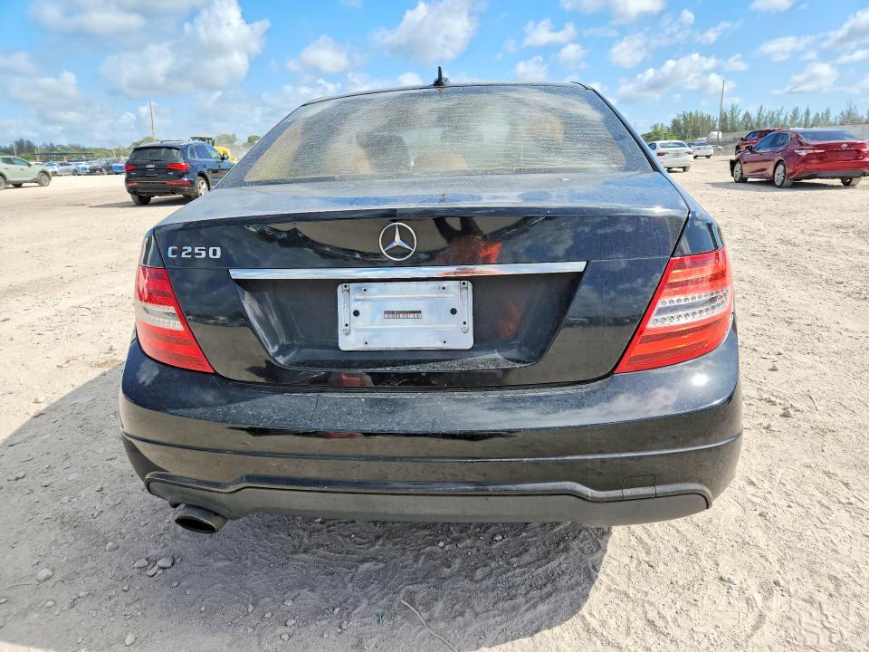 2014 MERCEDES-BENZ C 250 — Фото 6 из 13