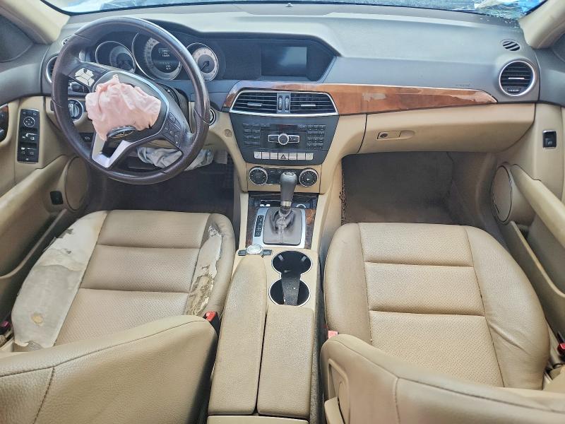2014 MERCEDES-BENZ C 250 — Фото 8 из 13