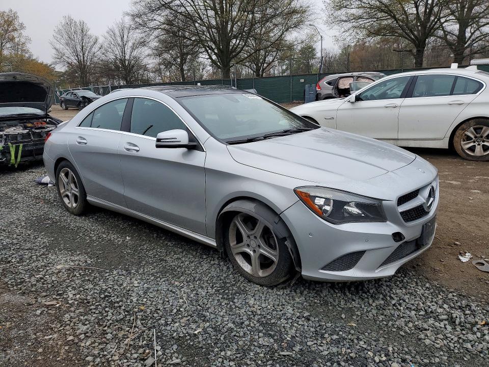 2014 MERCEDES-BENZ CLA 250 — Фото 4 из 12