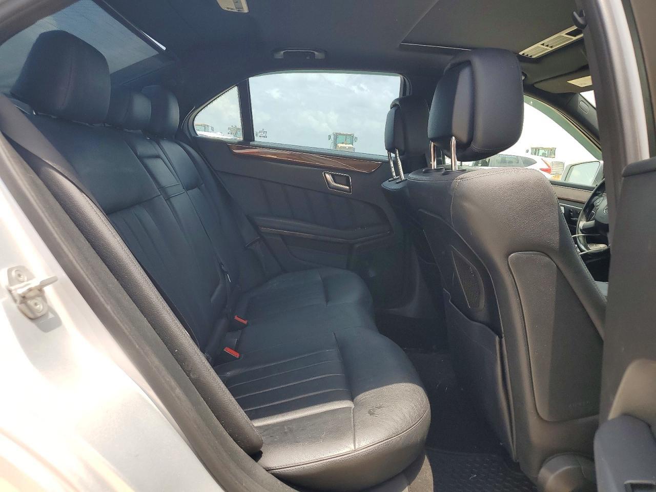 2012 MERCEDES-BENZ E 550 4MATIC — Фото 10 из 12
