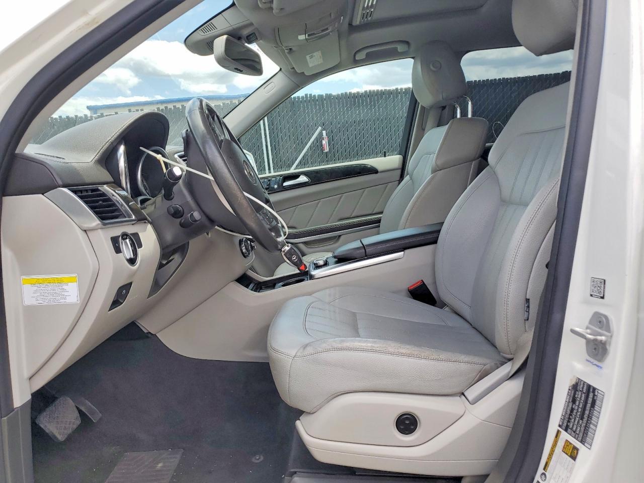 2014 MERCEDES-BENZ GL 450 4MATIC — Фото 7 из 13
