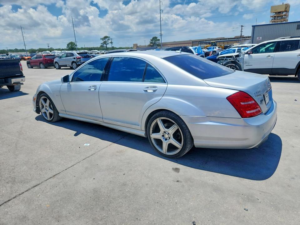 2012 MERCEDES-BENZ S 550 — Фото 2 из 12