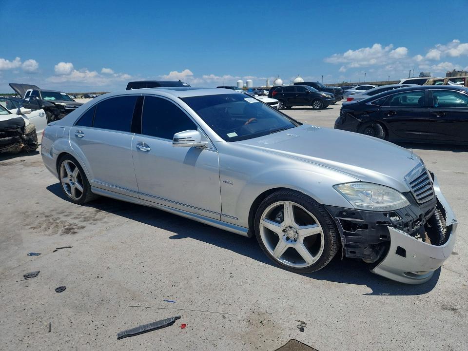 2012 MERCEDES-BENZ S 550 — Фото 4 из 12