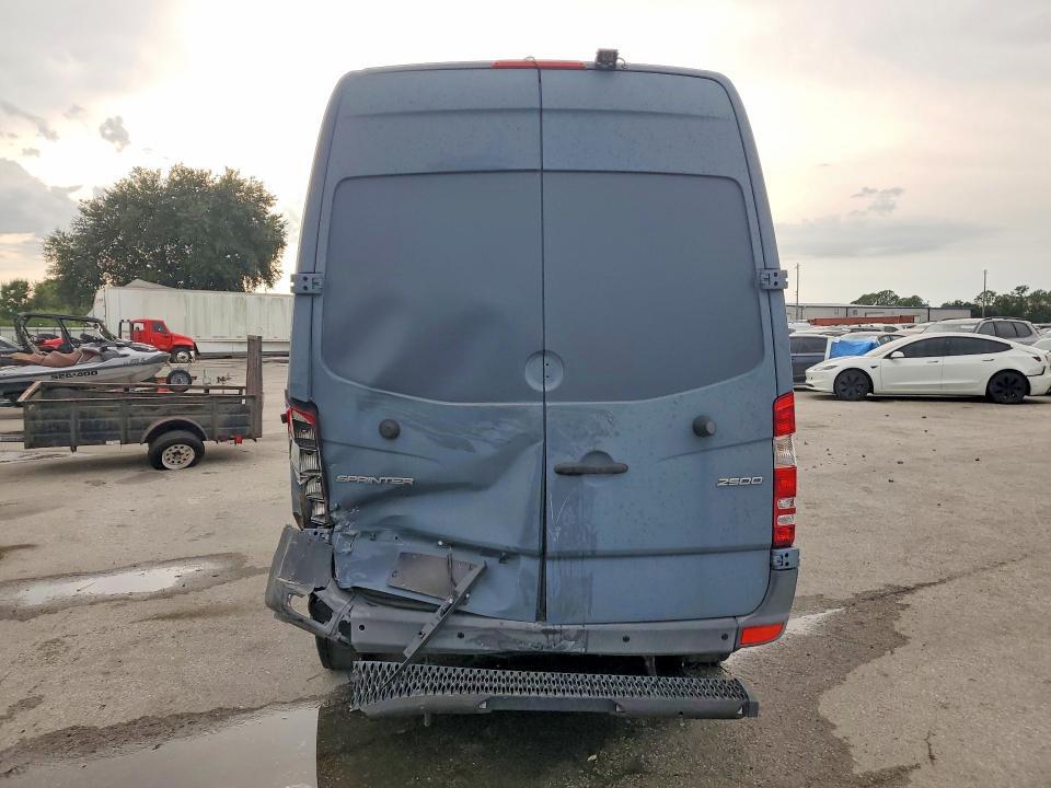 2018 MERCEDES-BENZ SPRINTER 2500 3.0L V6 TDSL CARGO STANDARD ROOF — Фото 6 из 14