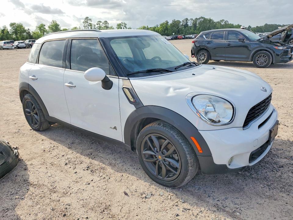 WMWZC5C54DWP31601 2013 MINI COOPER photo no. 4