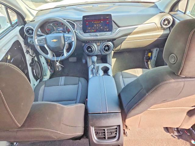 2025 CHEVROLET BLAZER 2LT — Фото 8 из 14