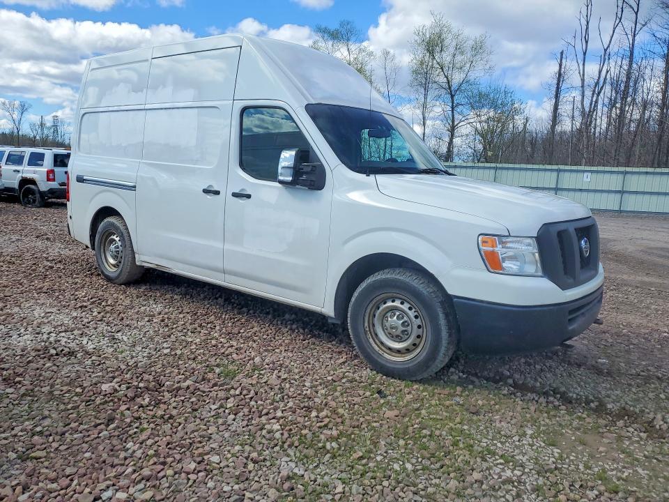 2015 NISSAN NV 3500 HD S — Фото 4 из 13