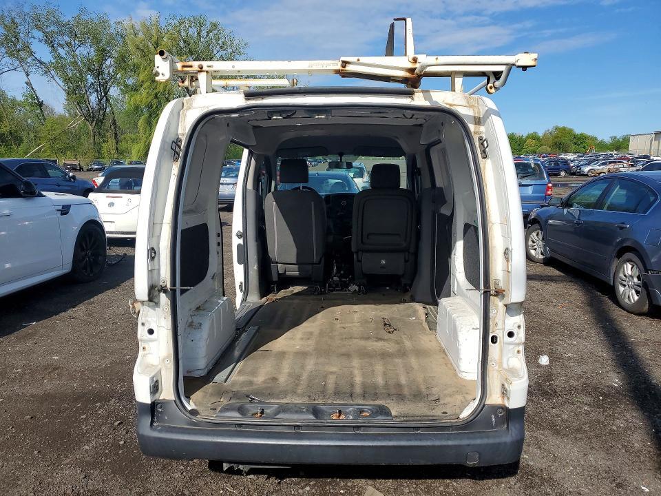2015 NISSAN NV200 S — Фото 6 из 14