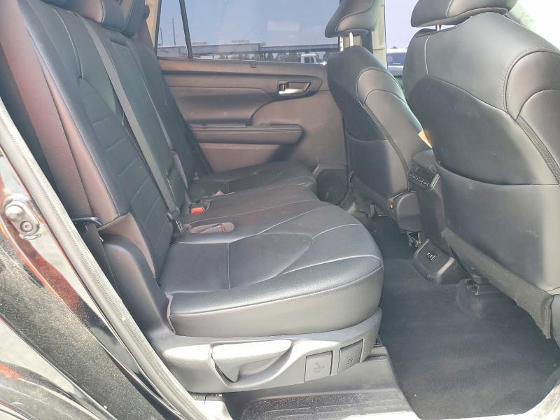 2021 TOYOTA HIGHLANDER XLE — Фото 11 из 13