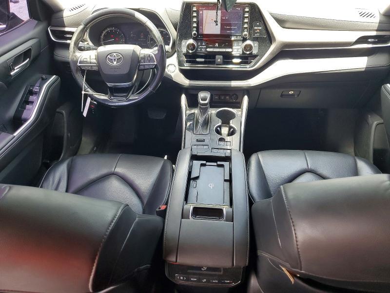 2021 TOYOTA HIGHLANDER XLE — Фото 8 из 13