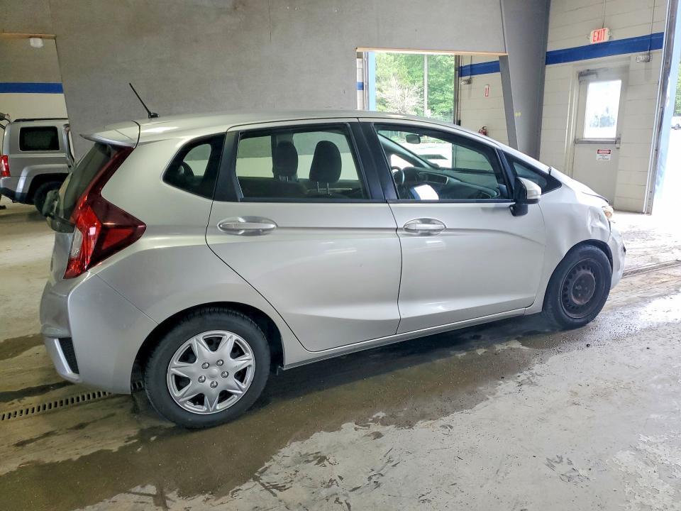 2016 HONDA FIT LX — Фото 3 из 12