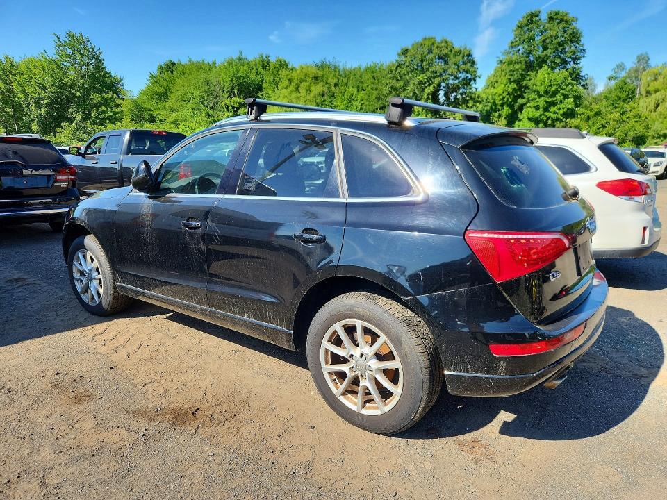 2010 AUDI Q5 PREMIUM — Фото 2 из 13