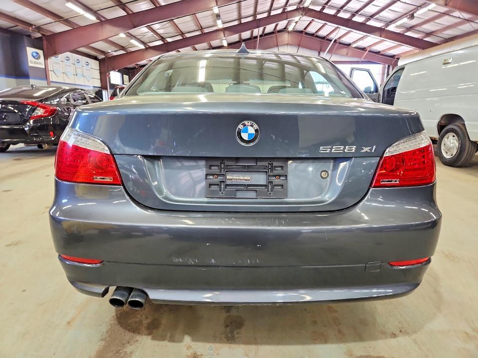2008 BMW 528 XI — Фото 6 из 12