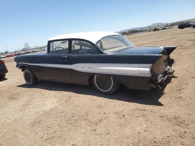 W757S1701 1957 PONTIAC UK photo no. 2