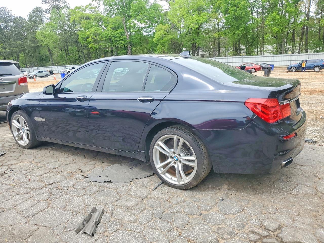 2012 BMW 750 I — Фото 2 из 12