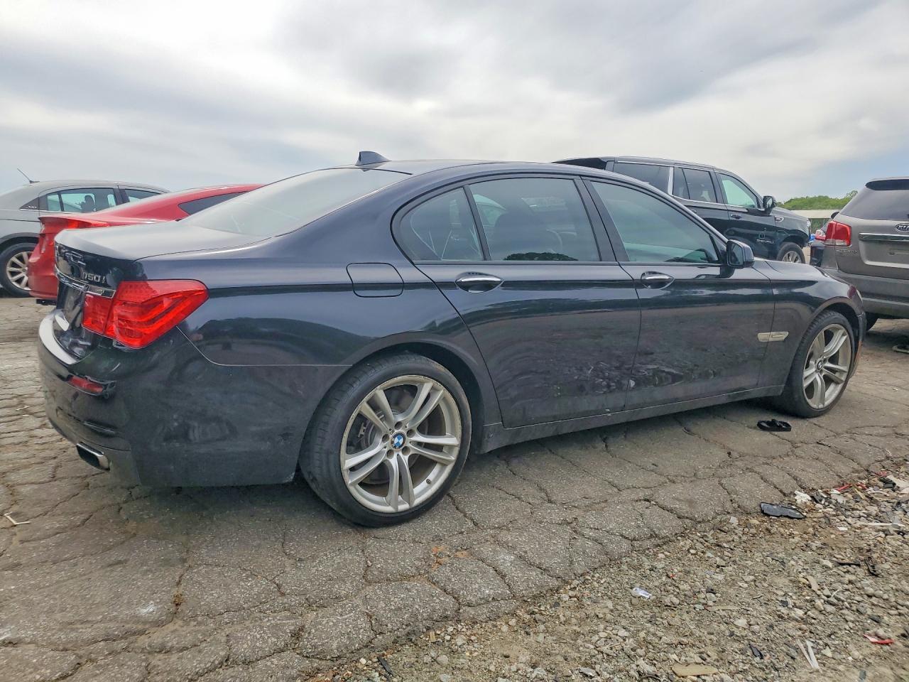 2012 BMW 750 I — Фото 3 из 12