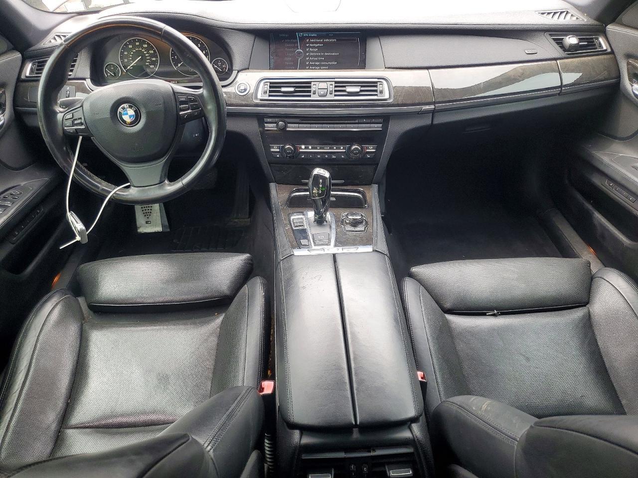 2012 BMW 750 I — Фото 8 из 12