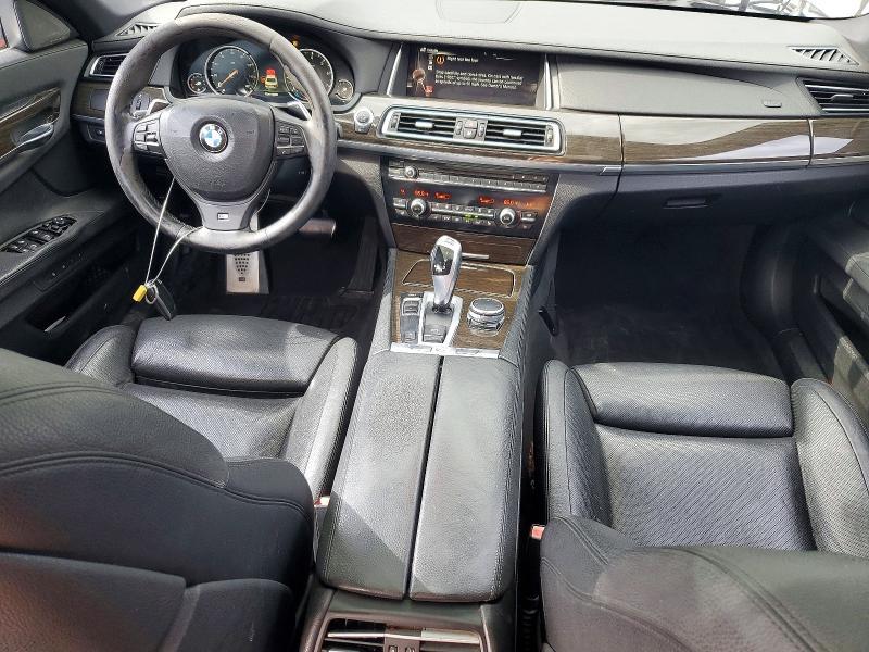 2015 BMW 740 LI — Фото 8 из 12