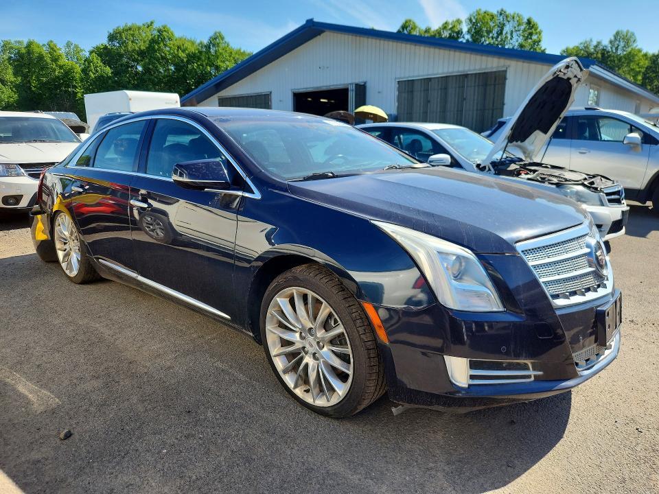 2013 CADILLAC XTS PLATINUM — Фото 4 из 12