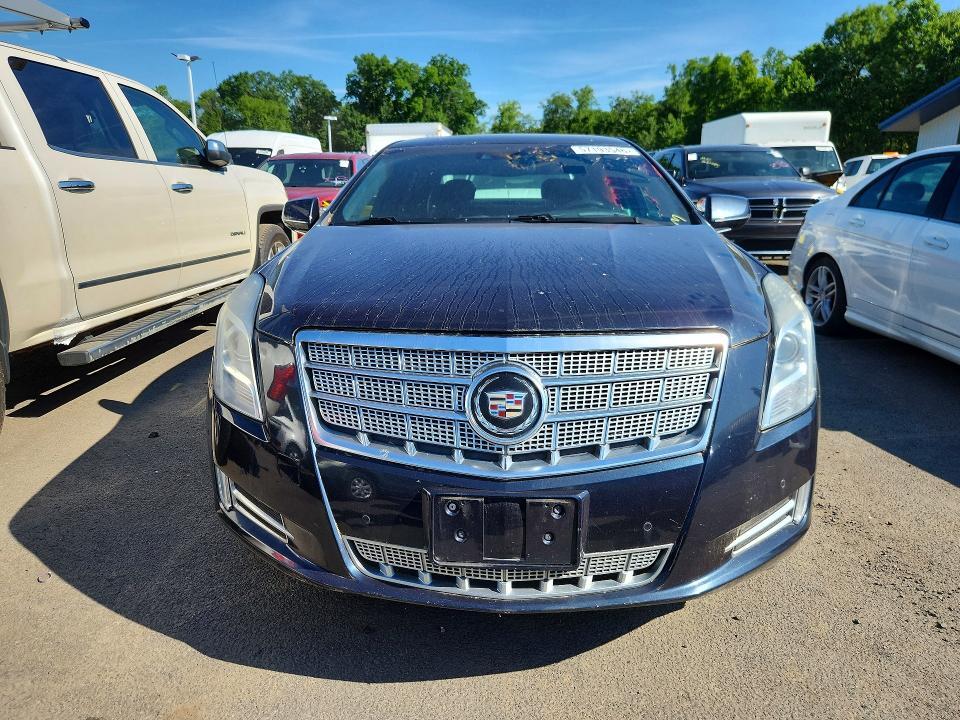 2013 CADILLAC XTS PLATINUM — Фото 5 из 12
