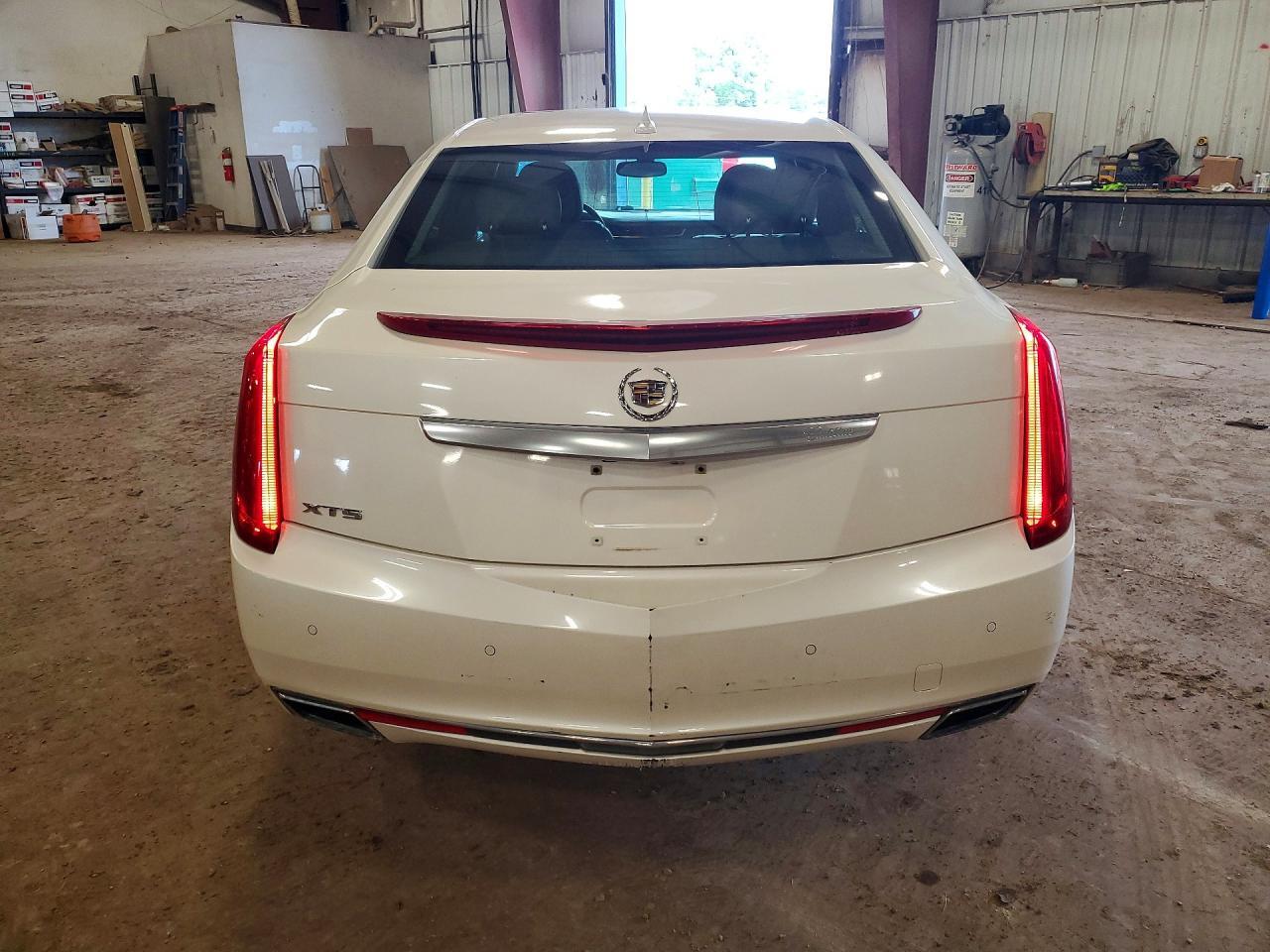 2013 CADILLAC XTS LUXURY COLLECTION — Фото 6 из 12