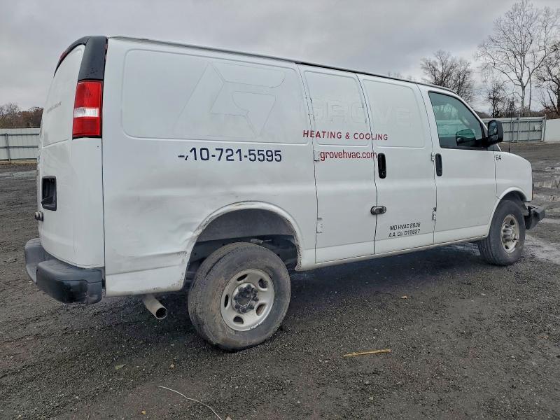 2023 CHEVROLET EXPRESS — Фото 3 из 13