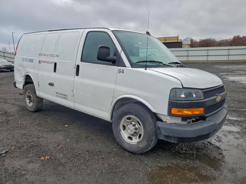 2023 CHEVROLET EXPRESS — Фото 4 из 13